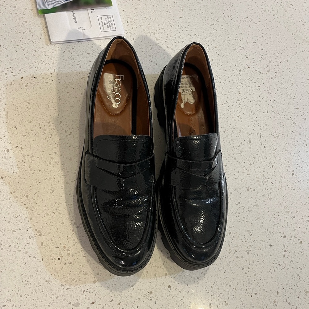 Franco Sarto Glossy Y2K 90’s Black glossy Loafers.